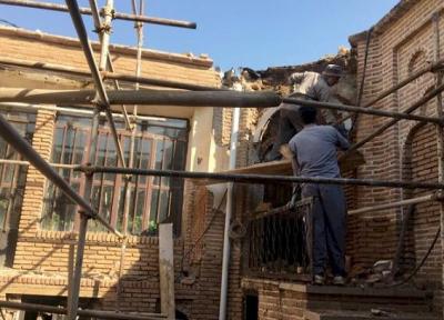 سامان دهی و بازسازی خانه تاریخی زینعلی به نیمه رسید