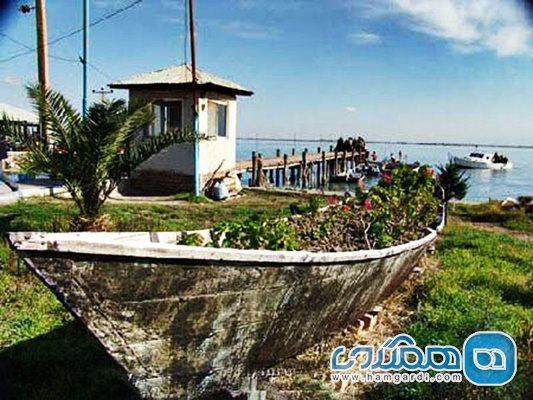 طرح طبیعت گردی جزیره آشوراده در راستای توسعه گردشگری استان گلستان اجرا می شود